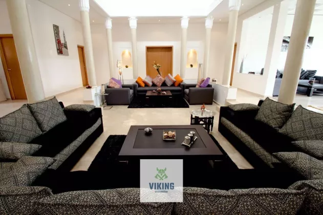 MAROC GSM, Rue de Maubeuge, Paris, France