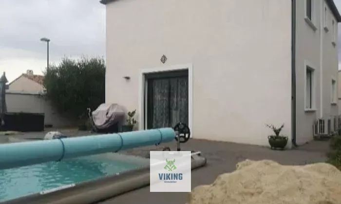 34850 Pinet, France