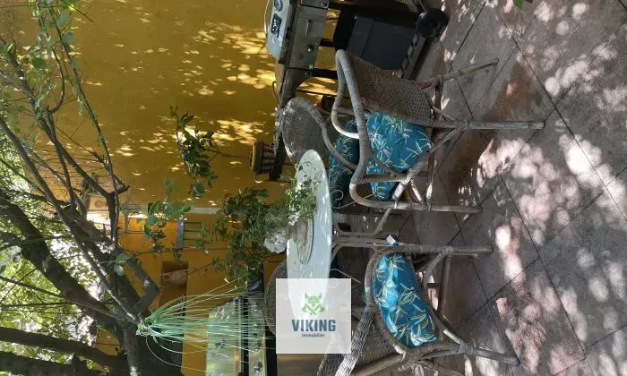 Luberon 150 m2 jardinet 5 chambres