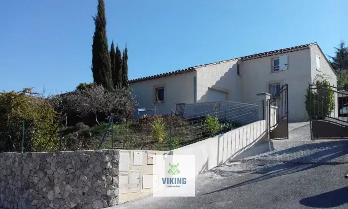 Villa 147 m2 avec piscine sur 1500m2