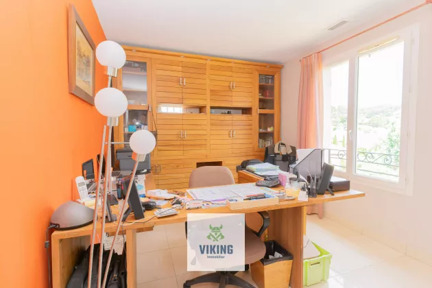 Rue Annie d'Arco, Marseille, France