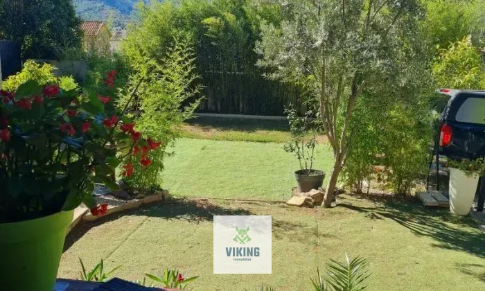 Maison avec 2 logements grand terrain