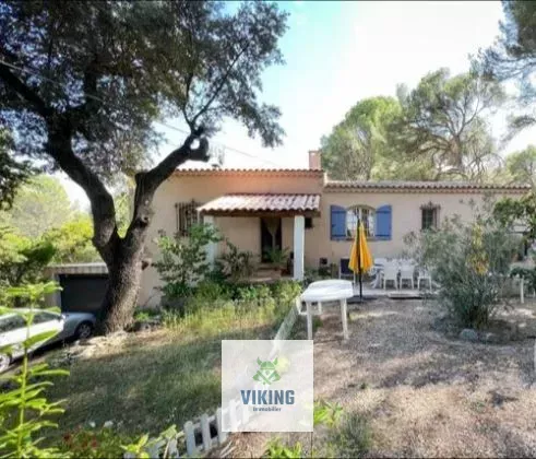 13330 Pélissanne, France