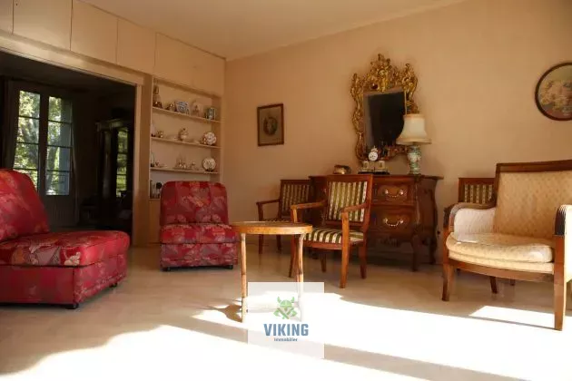 Jardins de la Fontaine, Quai de la Fontaine, Nîmes, France