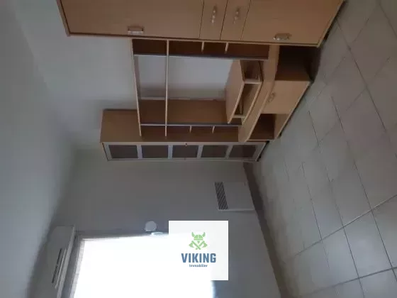 44300 Nantes, France