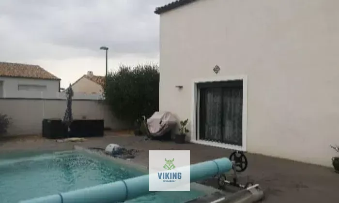 34850 Pinet, France