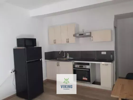 83560 Esparron, France