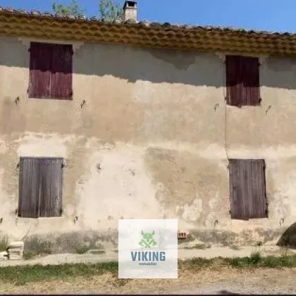 84260 Sarrians, France