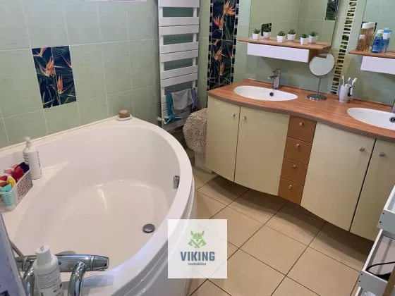 03700 Bellerive-sur-Allier, France