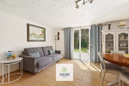 11 Chemin des Pins, 06530 Peymeinade, France