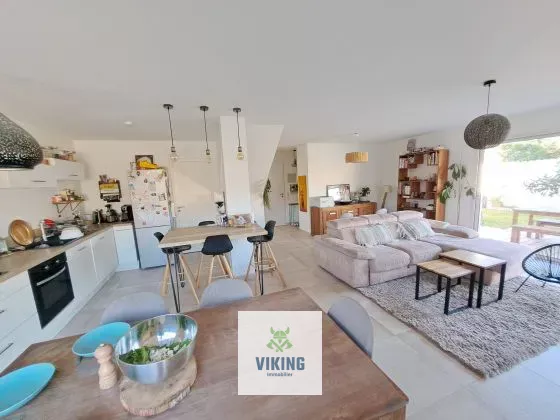 1 Rue des Vialettes, Saussan, France