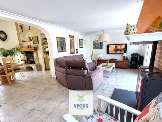 Magnifique villa en pierres piscine + gîte bonne rentabilité